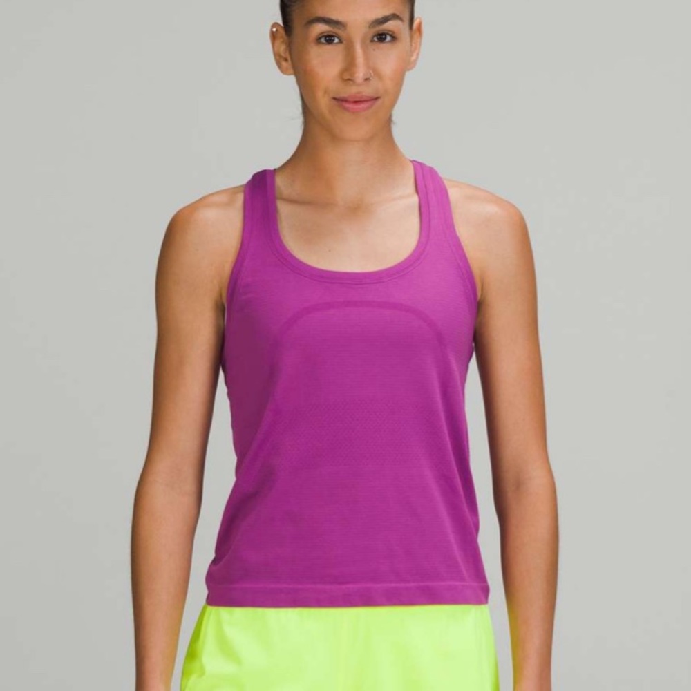 Lululemon Swiftly Tech Racerback Tank Top 2.0 *Race Length size 4, Vivid Plum